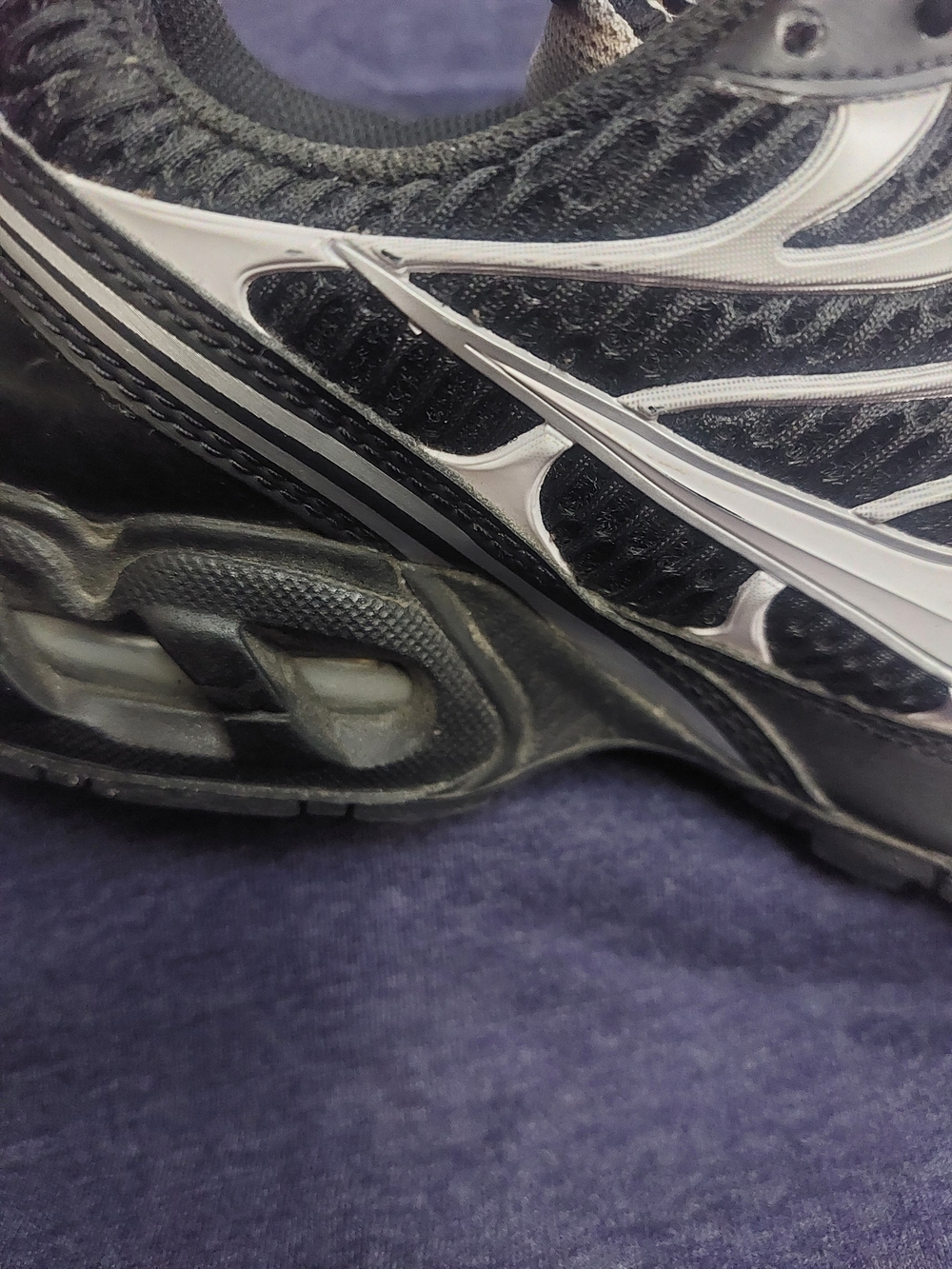 Nike Air Max Jewell Black Silver and White Women's Athletic Running Shoes Sz 8 - Picture 5 of 10